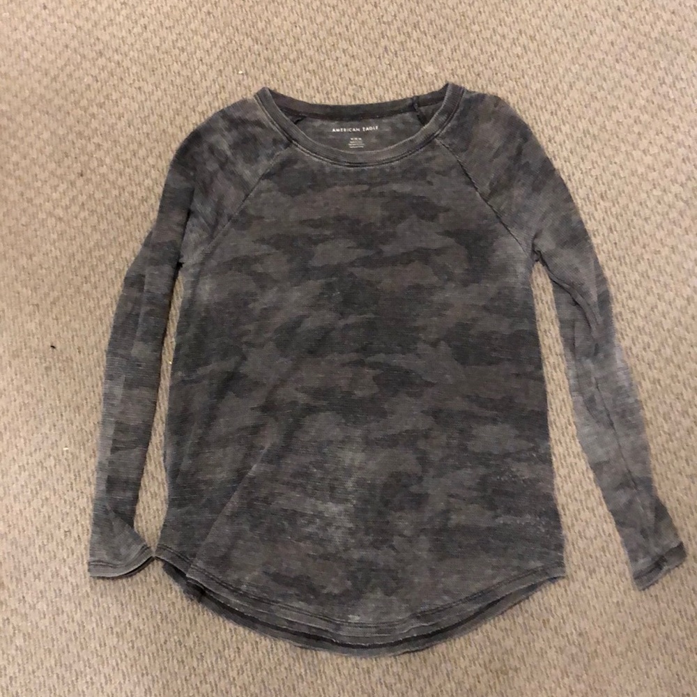American Eagle Grey Camo Waffle Shirt